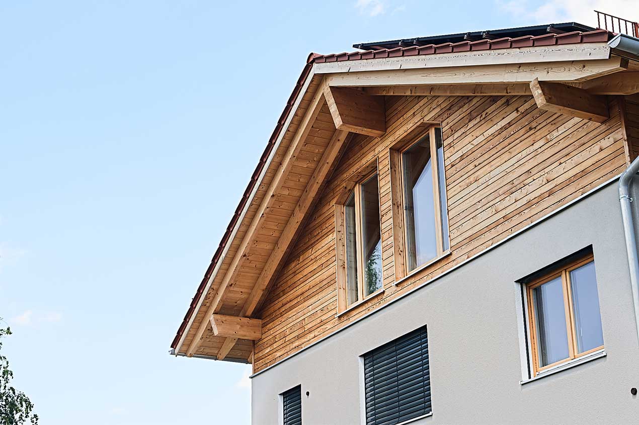 Holzhaus im Landkreis Rosenheim mit Holzfassade